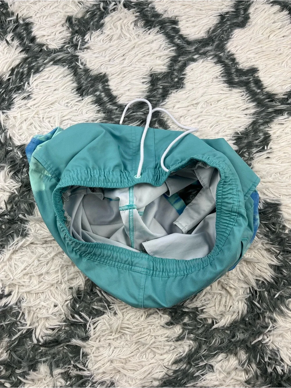 HUK Men’s Blue Swim Trunk Volley Performance Fishing Salt Dye Size Small